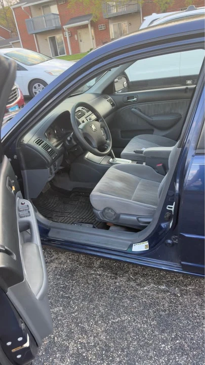 2004 Honda Civic 7th Gen - Image 8 of 11