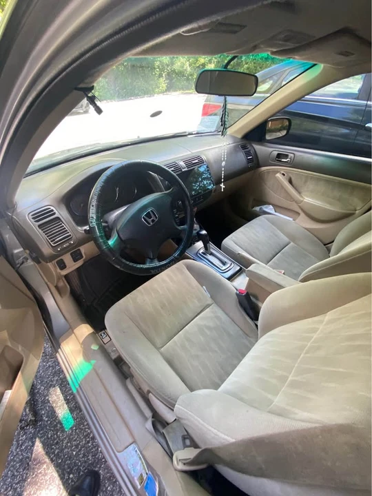 2004 Honda Civic 7th Gen - Image 3 of 7