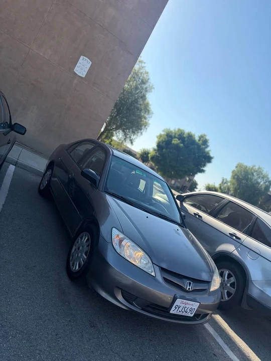 2004 Honda Civic 7th Gen - Image 2 of 8