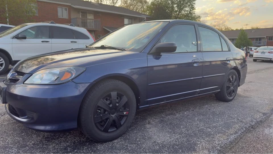 2004 Honda Civic 7th Gen - Image 2 of 11