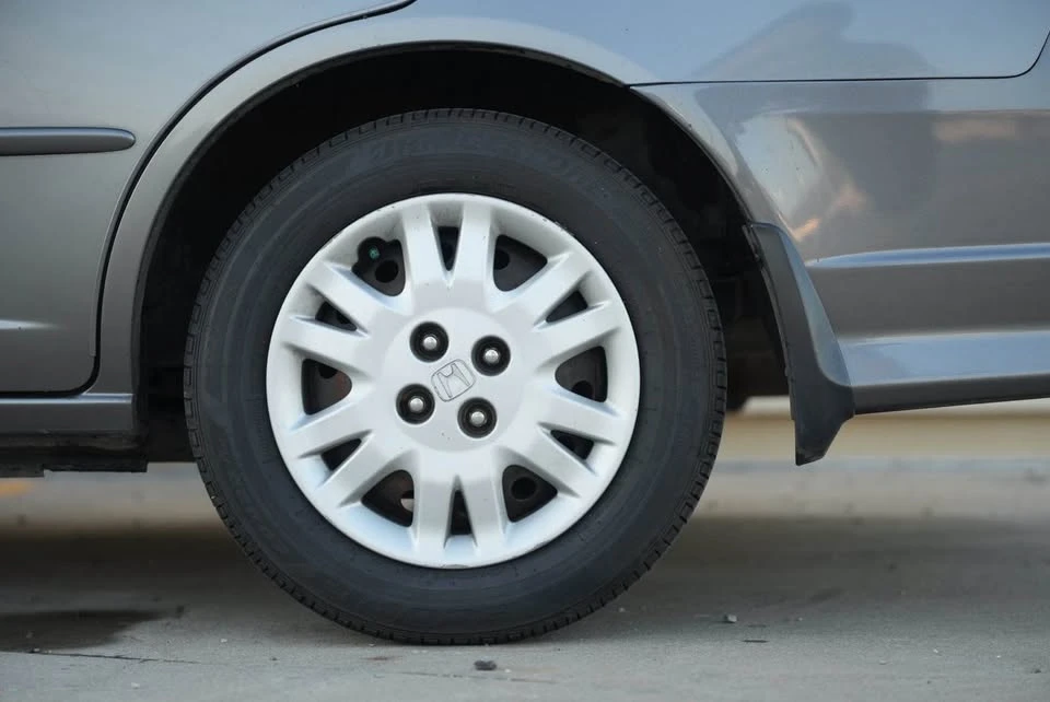 2004 Honda Civic 7th Gen - Image 9 of 18