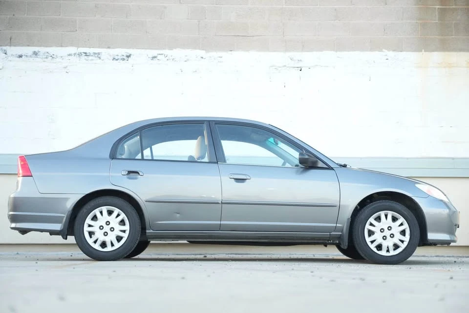 2004 Honda Civic 7th Gen - Image 3 of 18