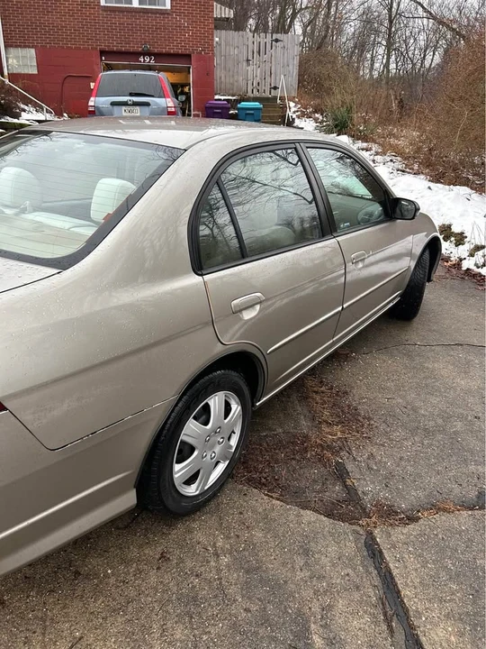 2004 Honda Civic 7th Gen - Image 3 of 6