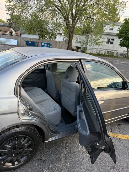 2004 Honda Civic 7th Gen - Image 6 of 15