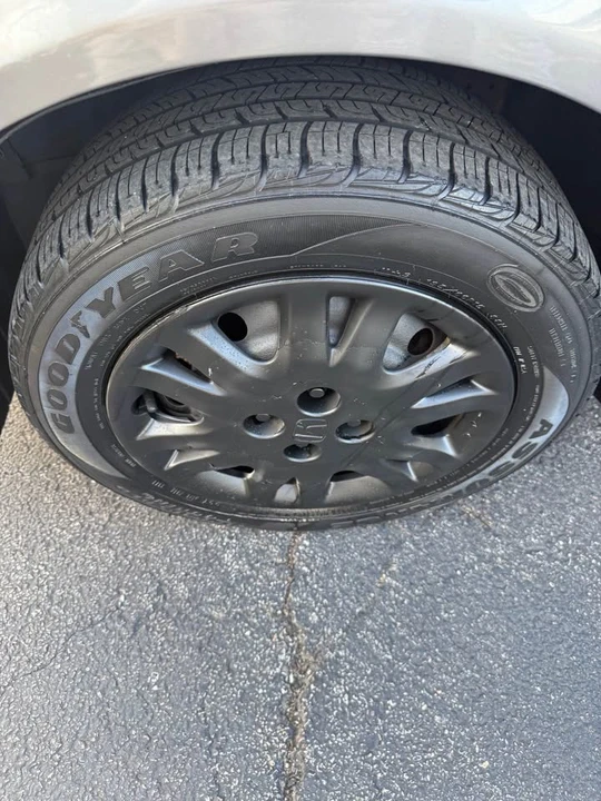 2004 Honda Civic 7th Gen - Image 3 of 15