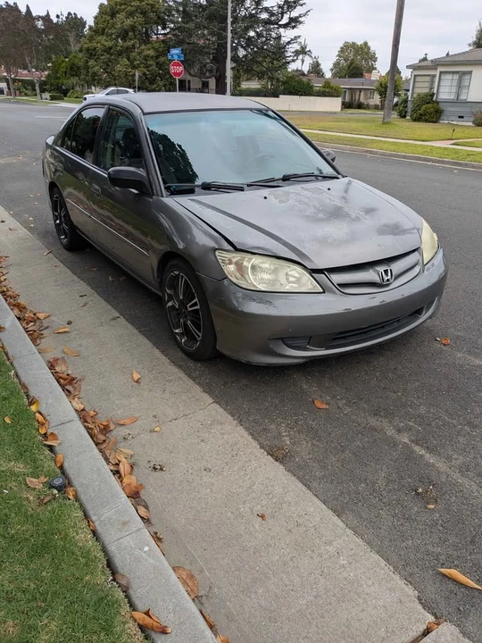 2004 Honda Civic 7th Gen - Image 3 of 11