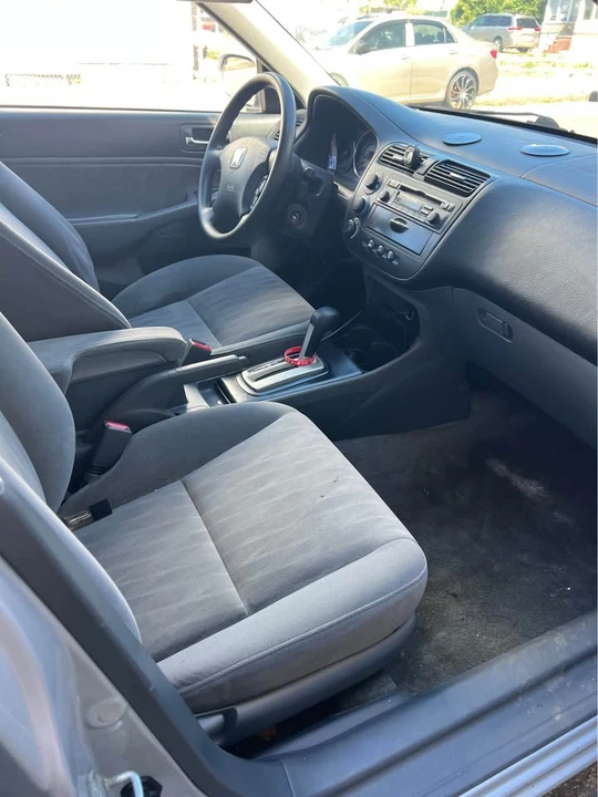 2004 Honda Civic 7th Gen - Image 8 of 9