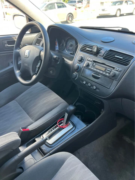 2004 Honda Civic 7th Gen - Image 5 of 9
