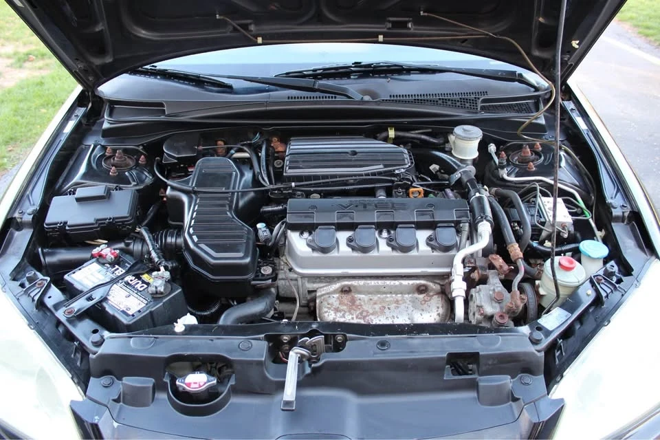 2004 Honda Civic 7th Gen - Image 5 of 15