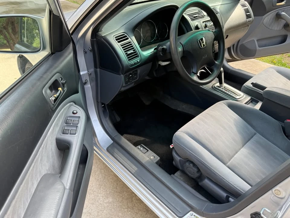 2004 Honda Civic 7th Gen - Image 13 of 18