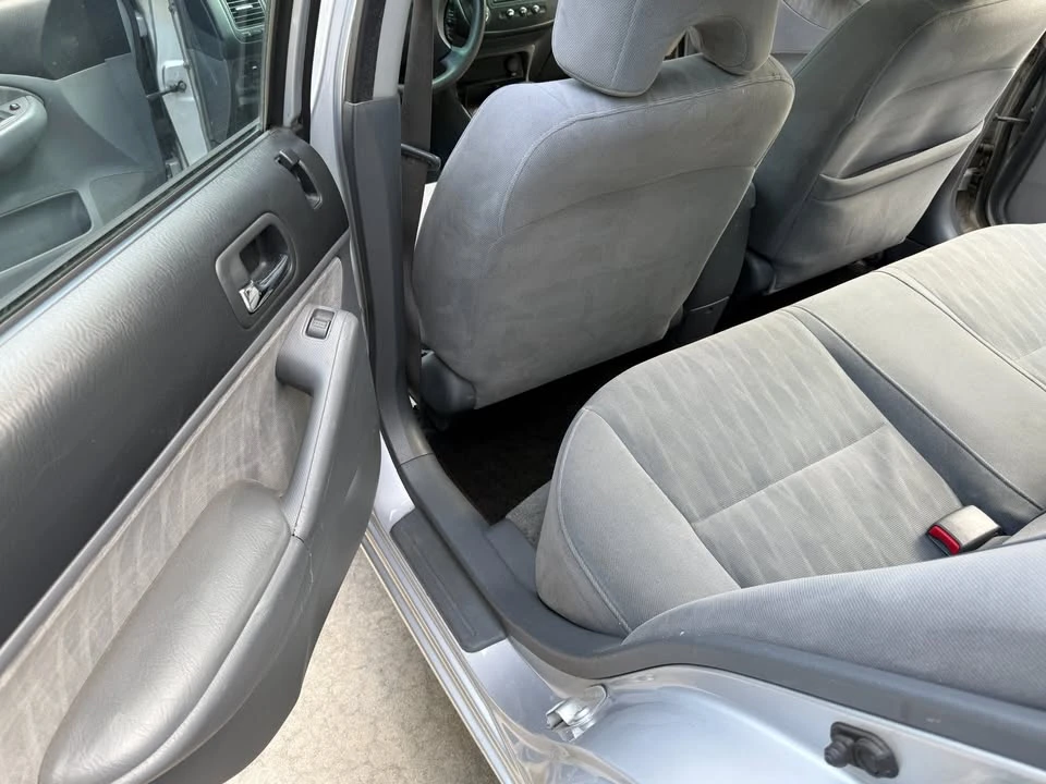 2004 Honda Civic 7th Gen - Image 15 of 18