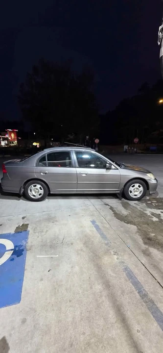 2004 Honda Civic 7th Gen - Image 2 of 7