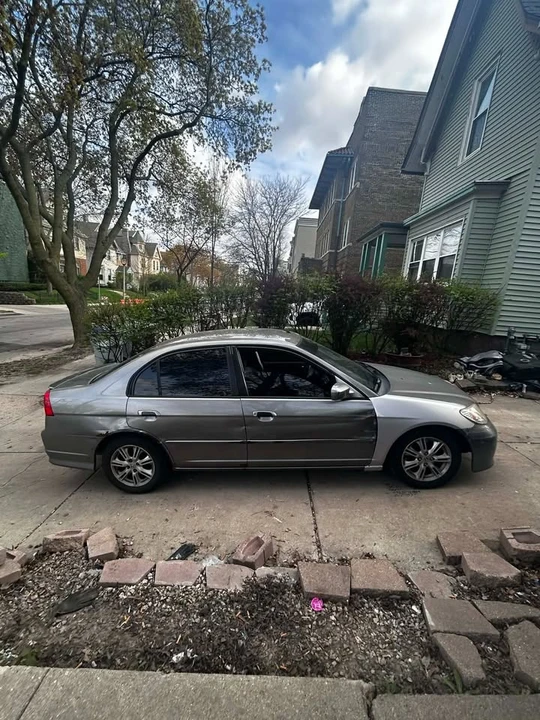 2004 Honda Civic 7th Gen - Image 2 of 6