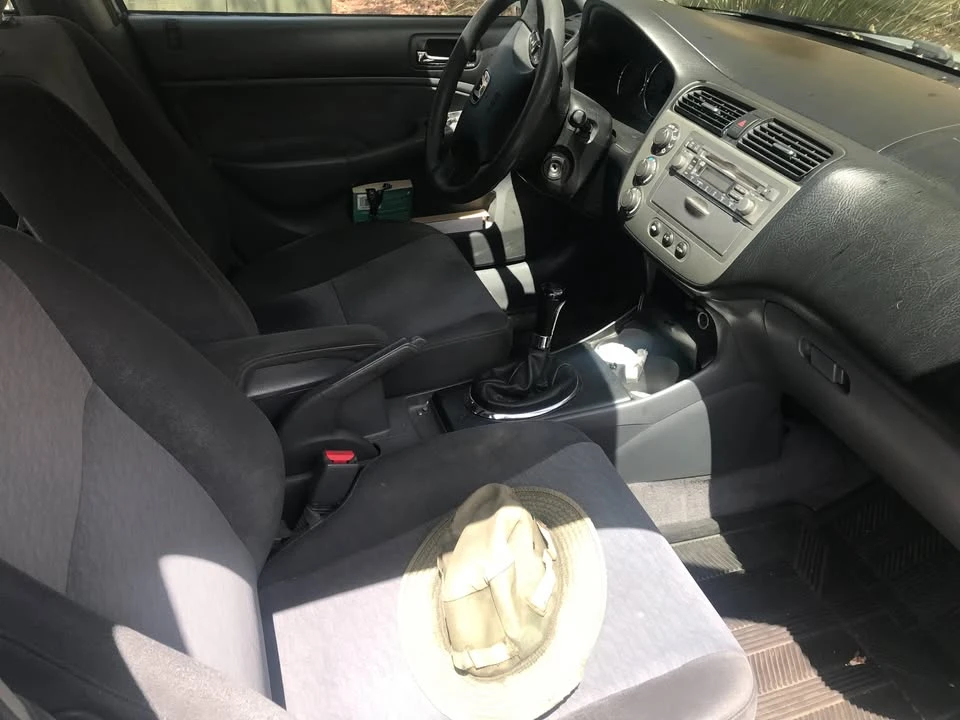 2004 Honda Civic 7th Gen - Image 2 of 4