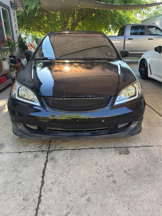 2004 Honda Civic 7th Gen - Image 2 of 10