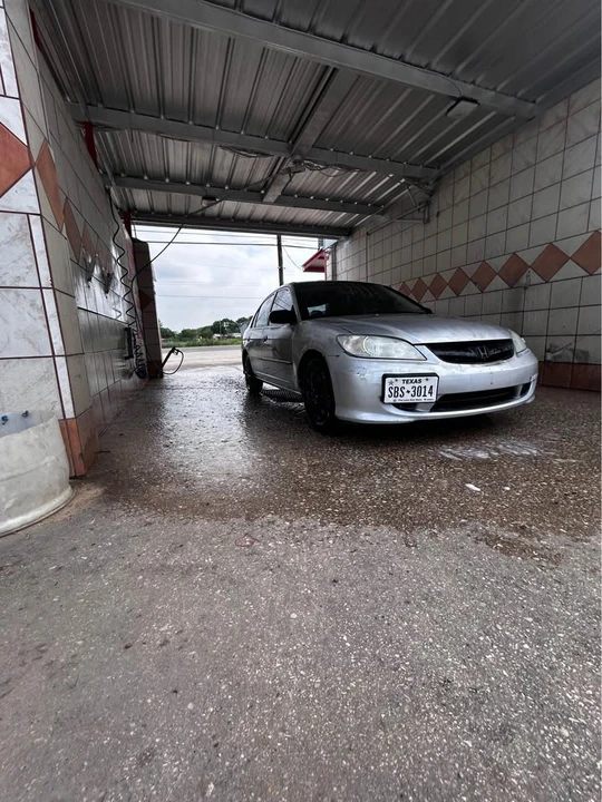 2004 Honda EP3 Civic Type R - Image 3 of 4