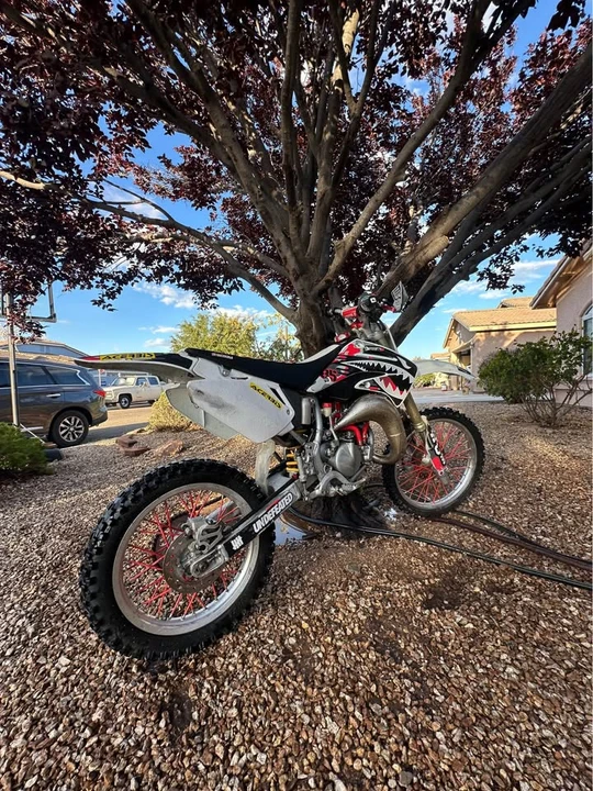 2004 Honda CR - Image 3 of 6