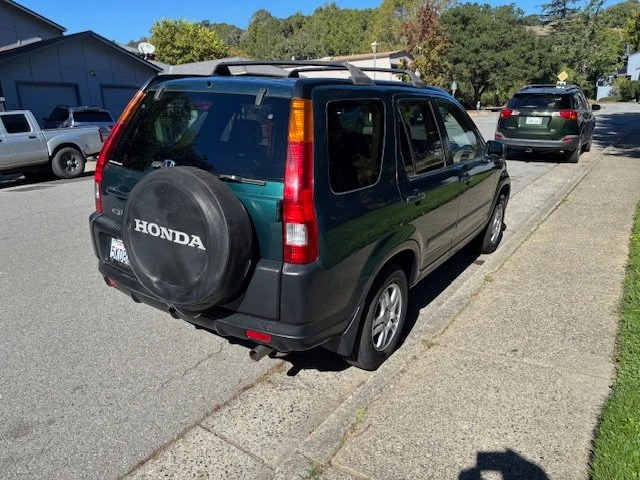 2004 Honda CR-V 2nd Gen - Image 9 of 12