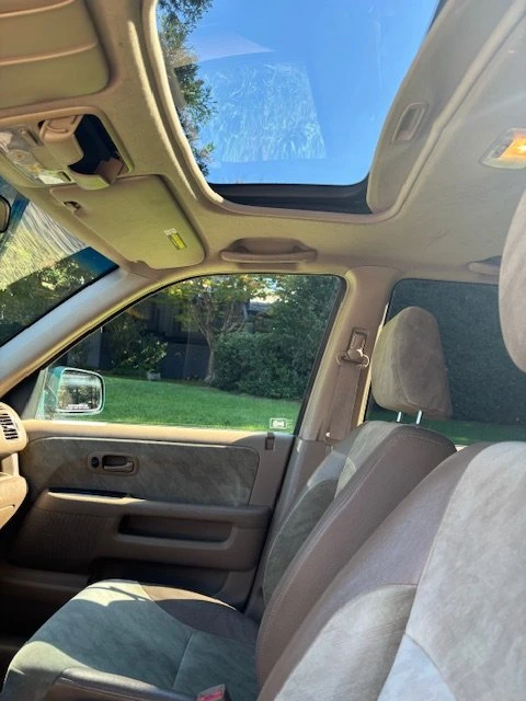 2004 Honda CR-V 2nd Gen - Image 5 of 12