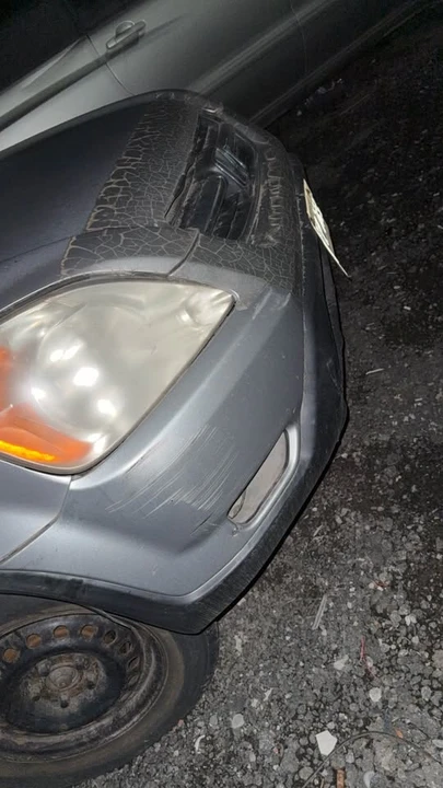 2004 Honda CR-V 2nd Gen - Image 3 of 8
