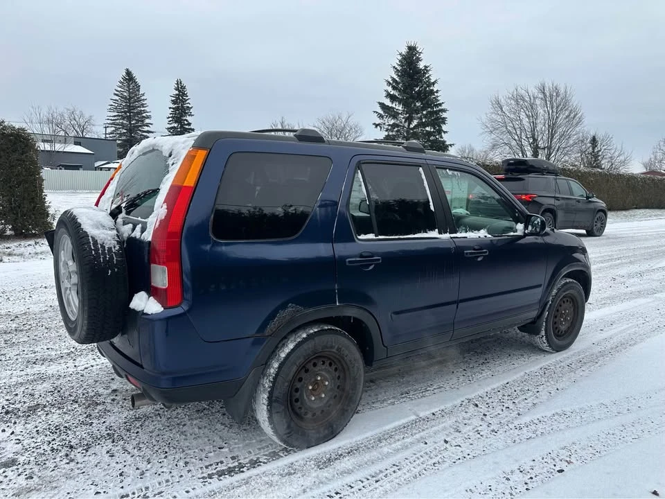 2004 Honda CR-V 2nd Gen - Image 2 of 4