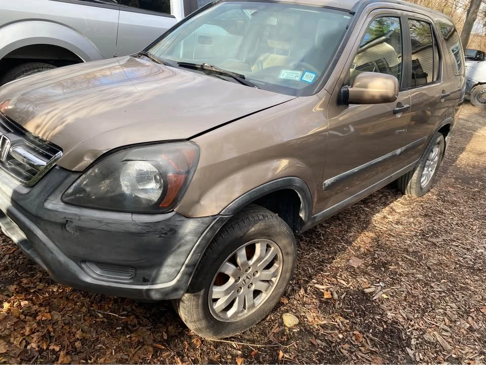 2004 Honda CR-V 2nd Gen - Image 5 of 5