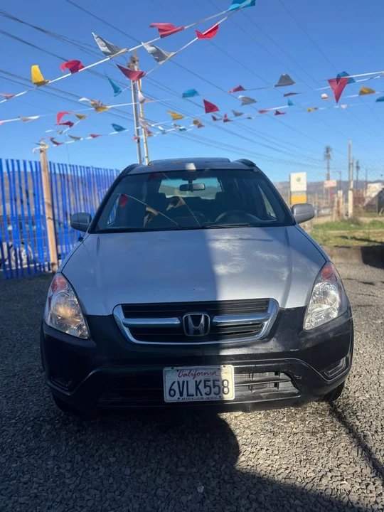 2004 Honda CR-V 2nd Gen - Image 6 of 13