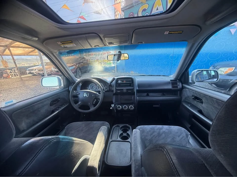 2004 Honda CR-V 2nd Gen - Image 10 of 13