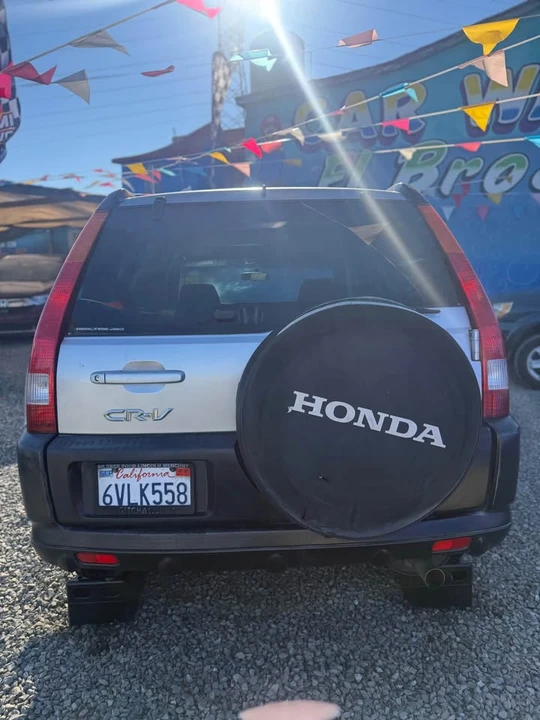 2004 Honda CR-V 2nd Gen - Image 5 of 13
