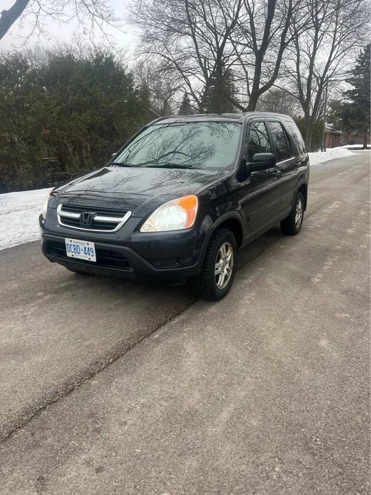 2004 Honda CR-V 2nd Gen - Image 2 of 15
