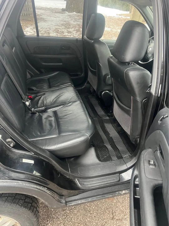 2004 Honda CR-V 2nd Gen - Image 8 of 15