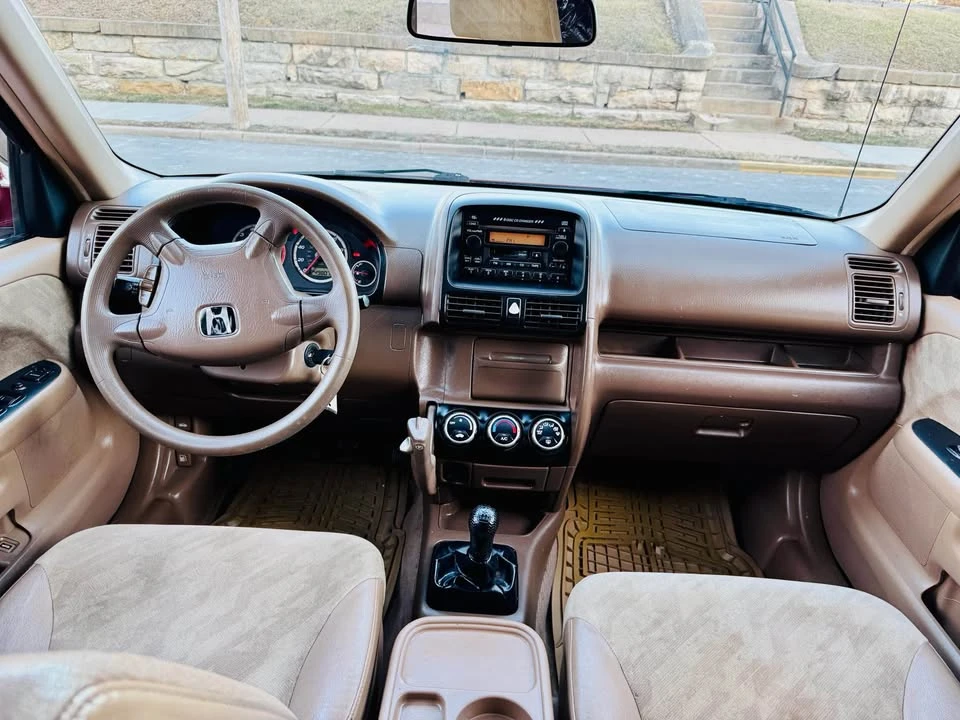 2004 Honda CR-V 2nd Gen - Image 13 of 19