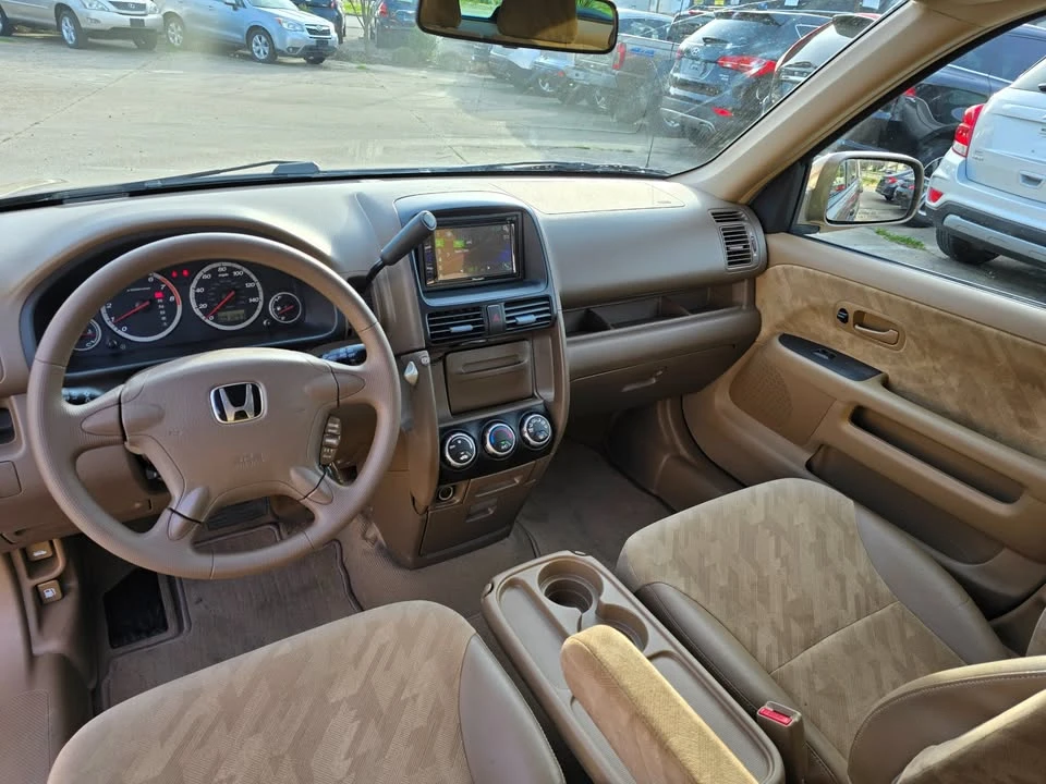 2004 Honda CR-V 2nd Gen - Image 10 of 19