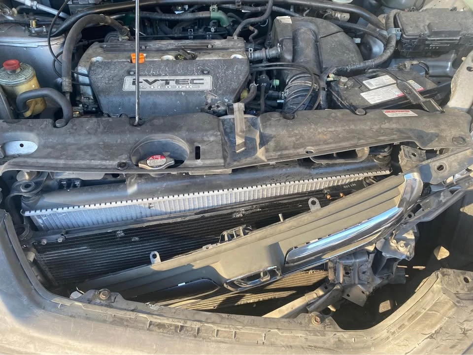 2004 Honda CR-V 2nd Gen - Image 3 of 3