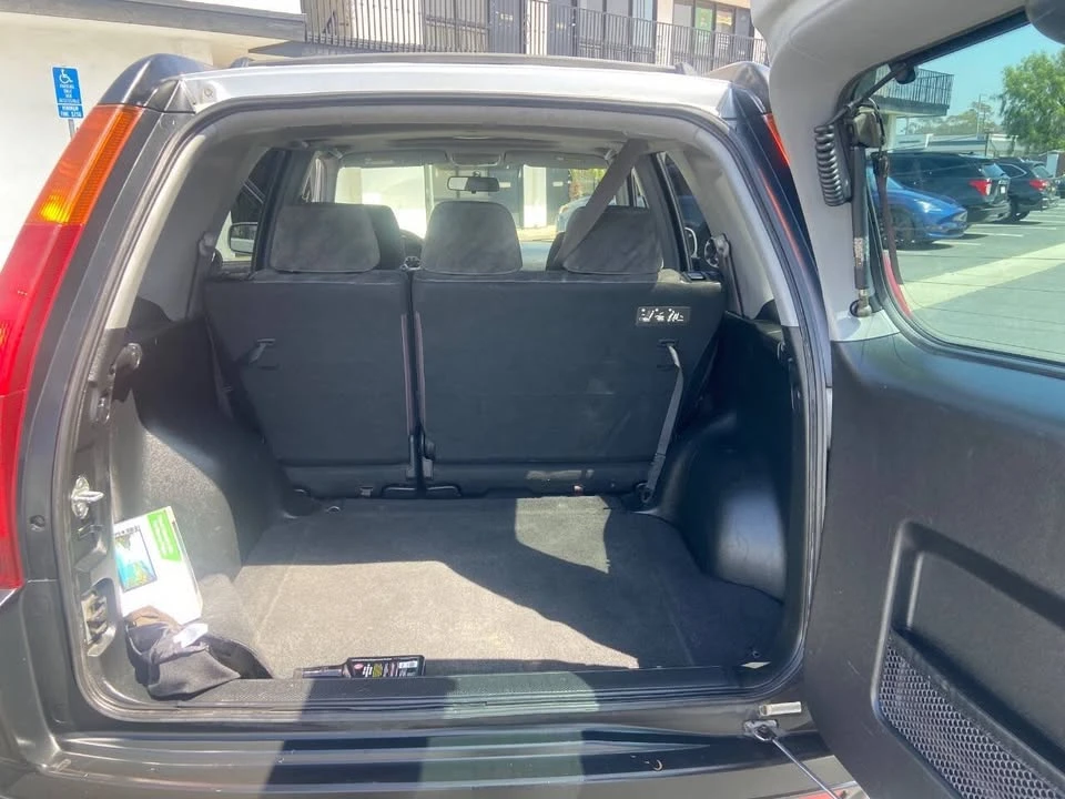 2004 Honda CR-V 2nd Gen - Image 9 of 18