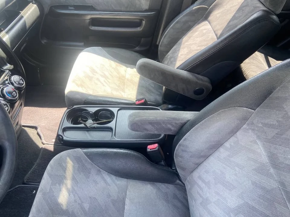 2004 Honda CR-V 2nd Gen - Image 11 of 18