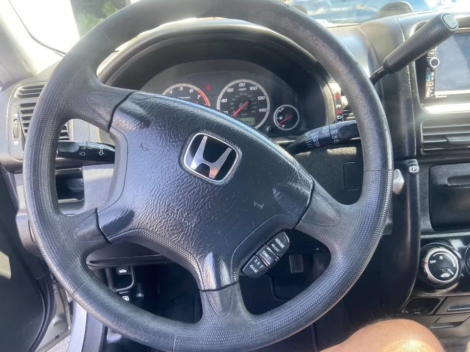 2004 Honda CR-V 2nd Gen - Image 15 of 18