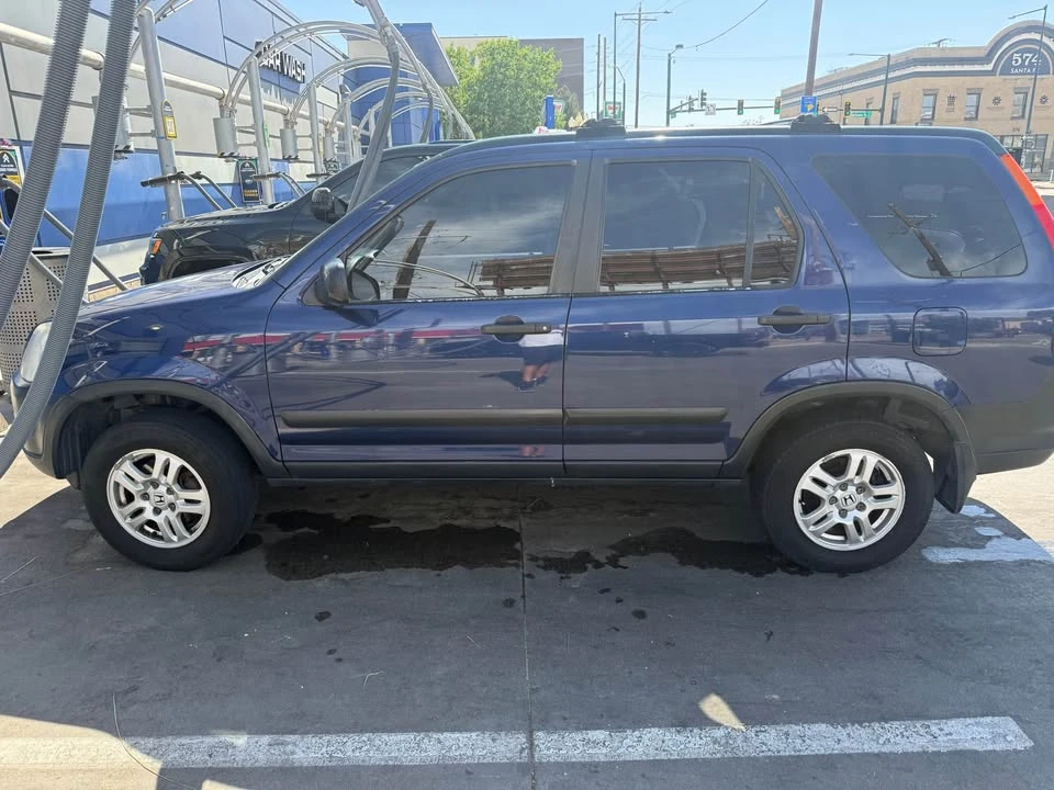 2004 Honda CR-V 2nd Gen - Image 5 of 10