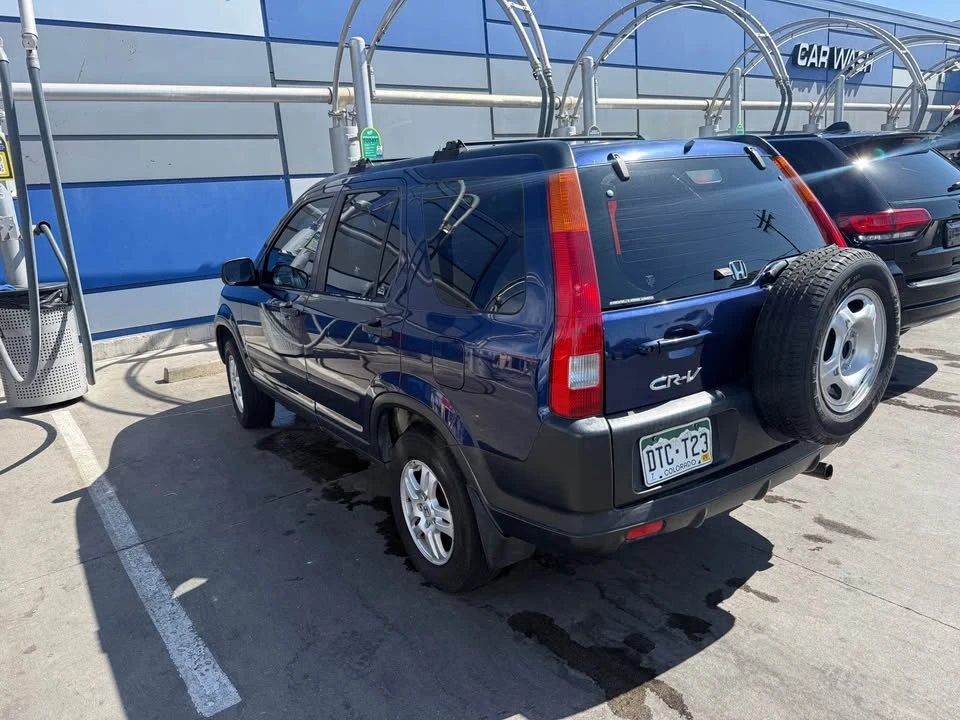 2004 Honda CR-V 2nd Gen - Image 6 of 10