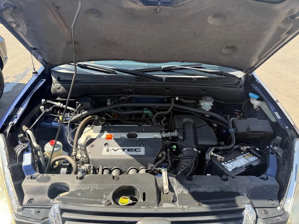2004 Honda CR-V 2nd Gen - Image 3 of 10