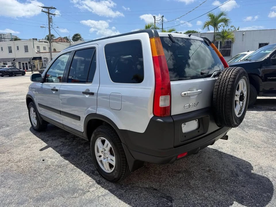 2004 Honda CR-V 2nd Gen - Image 10 of 20