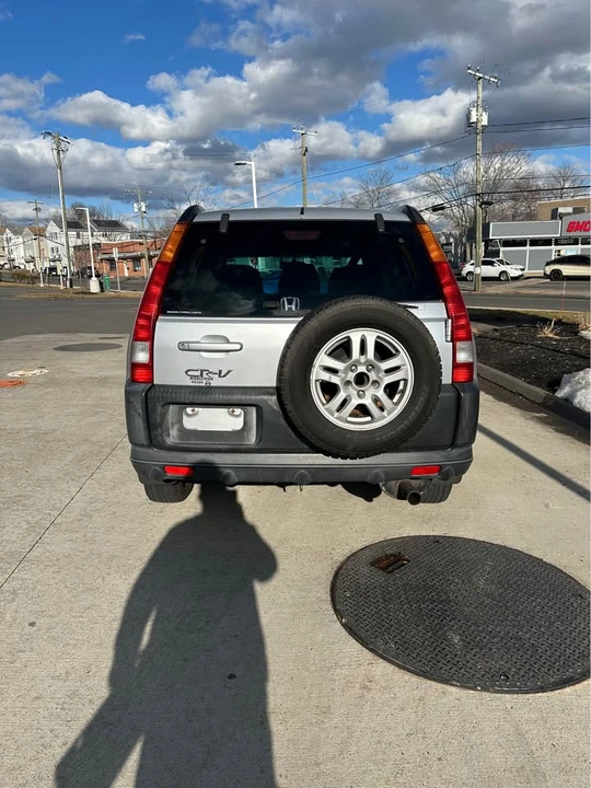 2004 Honda CR-V 2nd Gen - Image 5 of 8