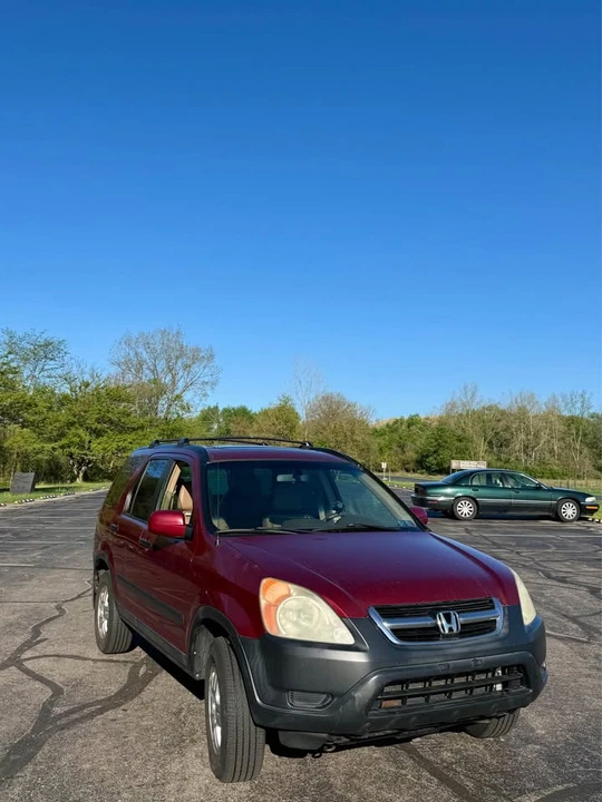 2004 Honda CR-V 2nd Gen - Image 2 of 12