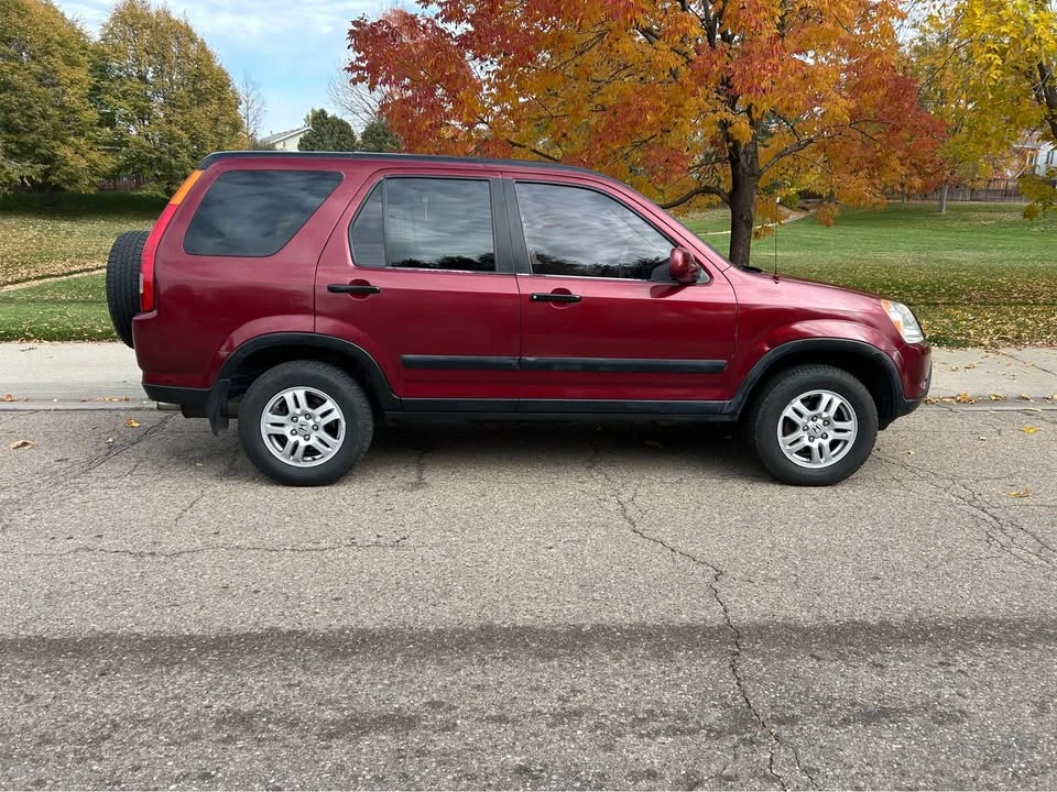2004 Honda CR-V 2nd Gen - Image 8 of 18