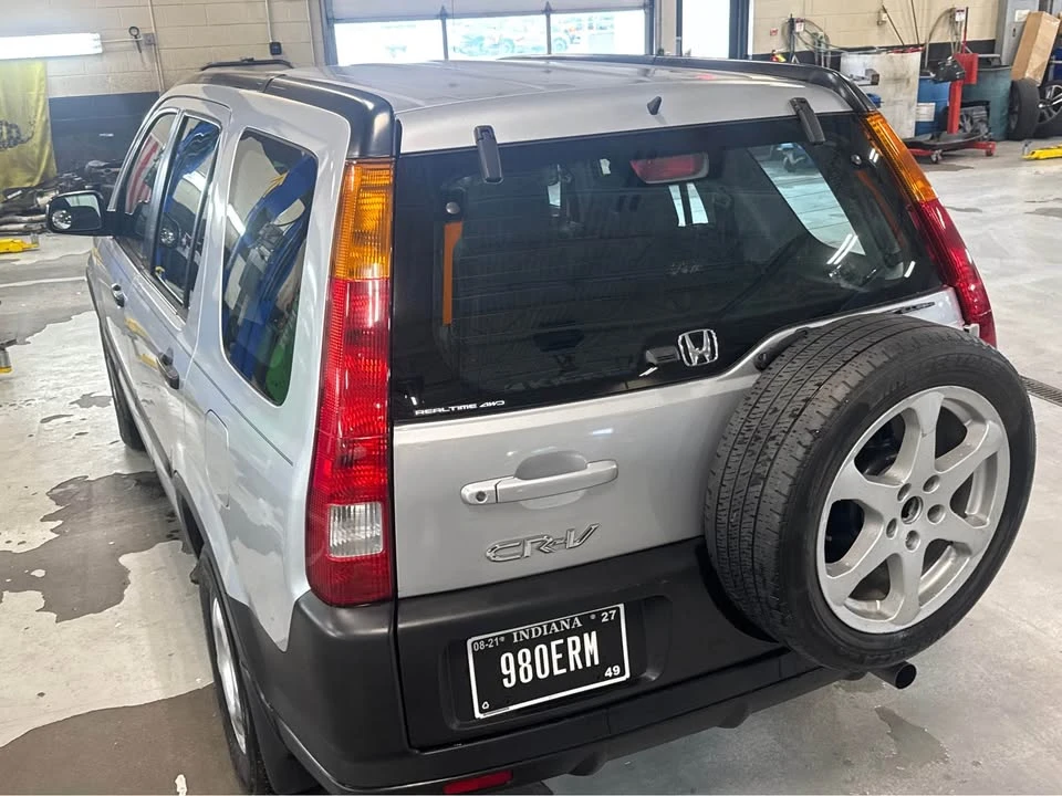 2004 Honda CR-V 2nd Gen - Image 4 of 15