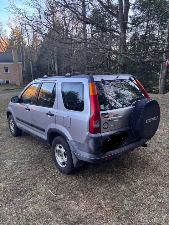2004 Honda CR-V 2nd Gen - Image 5 of 15