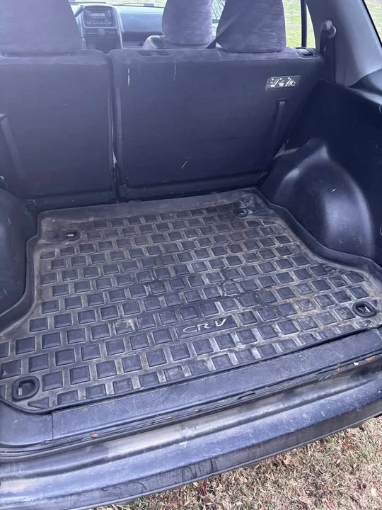 2004 Honda CR-V 2nd Gen - Image 11 of 15