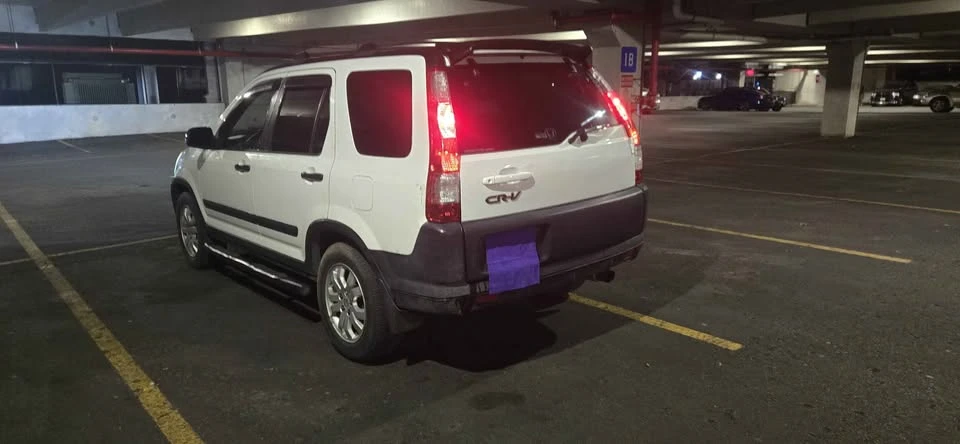 2004 Honda CR-V 2nd Gen - Image 14 of 15