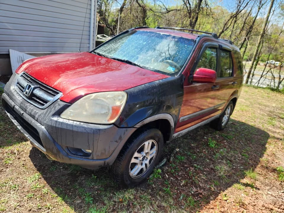 2004 Honda CR-V 2nd Gen - Image 2 of 6