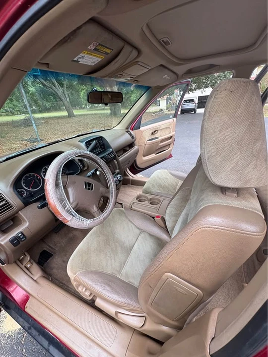 2004 Honda CR-V 2nd Gen - Image 5 of 12